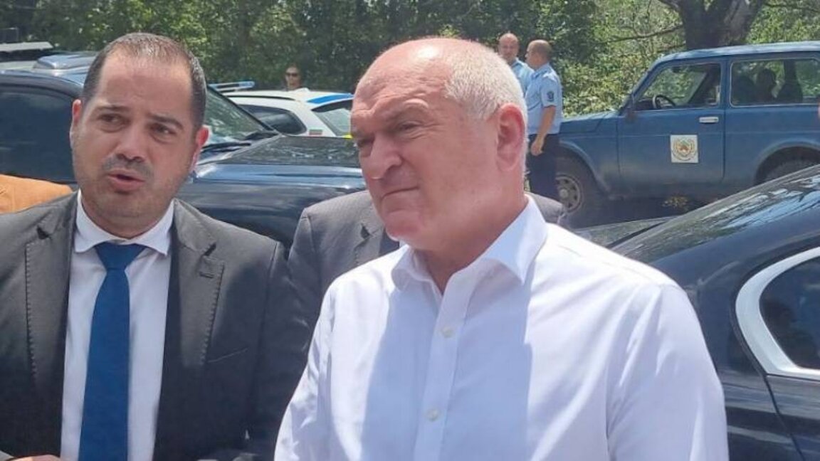 Καλίν Στογιάνοφ (αριστερά) και Ντιμίταρ Γκλάβτσεφ
