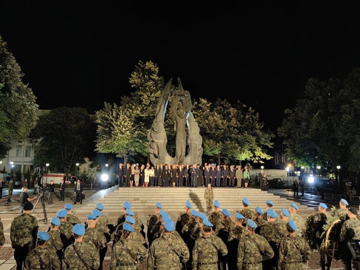 Съединението е нашето вдъхновение и само единни ще пребъдем, заяви президентът Радев