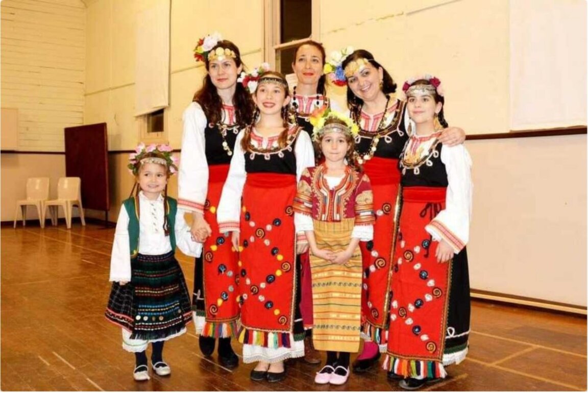 Bulgarian dance group Vito Horo takes part in multicultural women’s festival Harmony of Colours in Perth