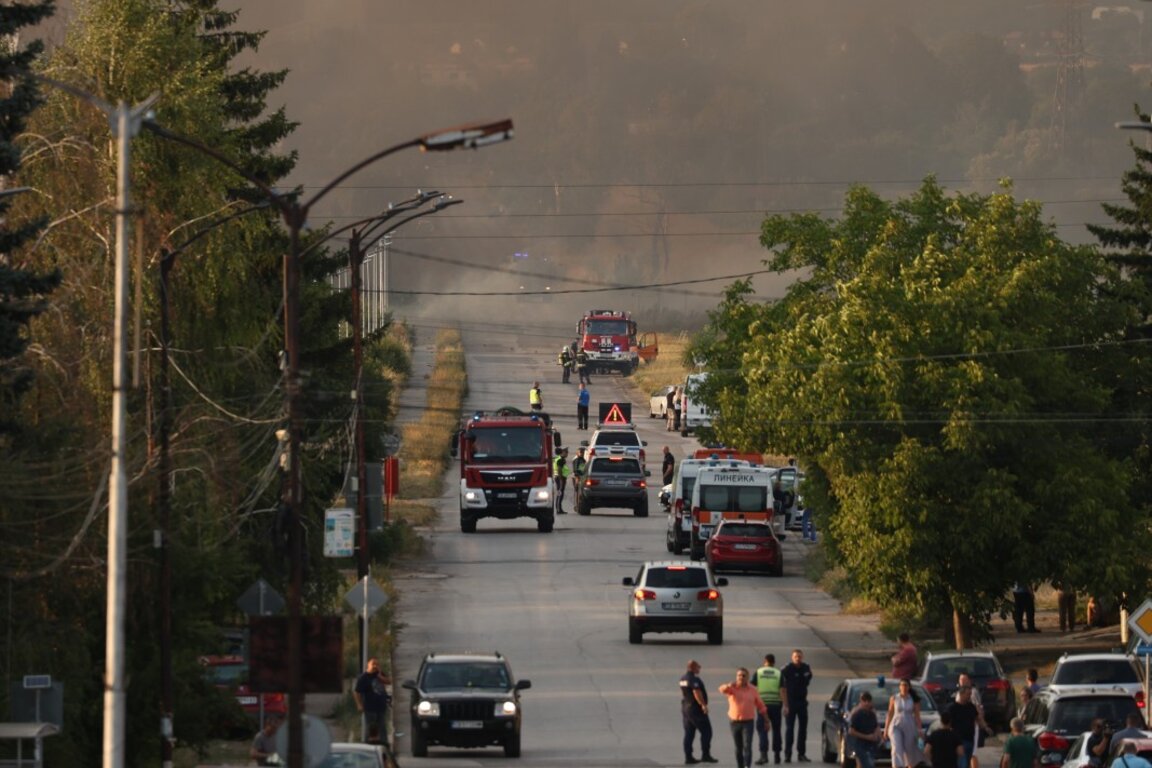 UPDATED: Fireworks warehouse complex near Sofia bursts into flames; urgent evacuation ordered