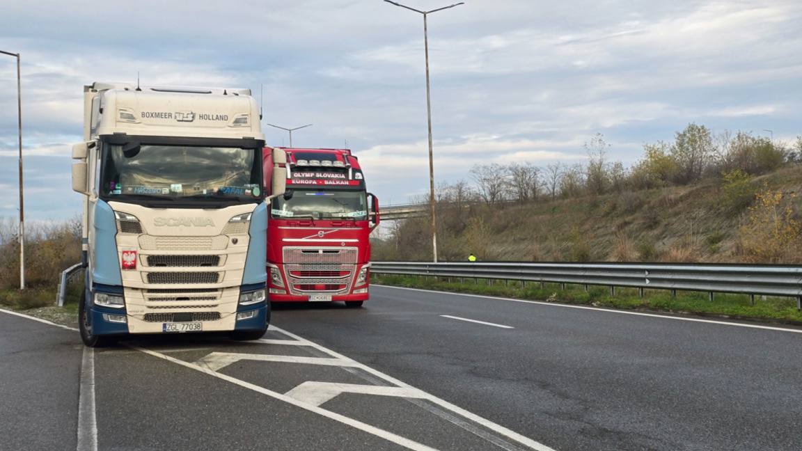 Borders with Serbia and North Macedonia remain blocked for trucks