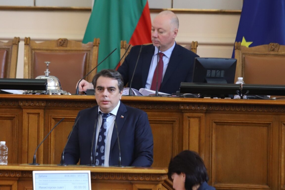 МФ е получило до момента над 800 проекта от 263 общини за включване в Бюджет 2024
