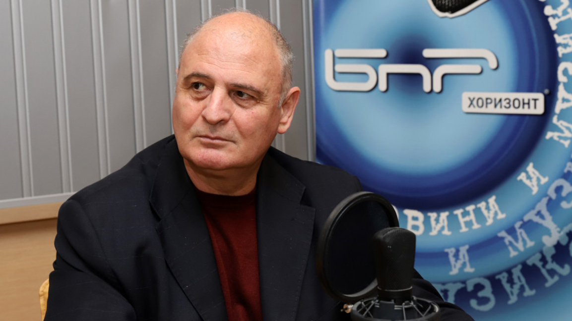 Проф. Николай Радулов