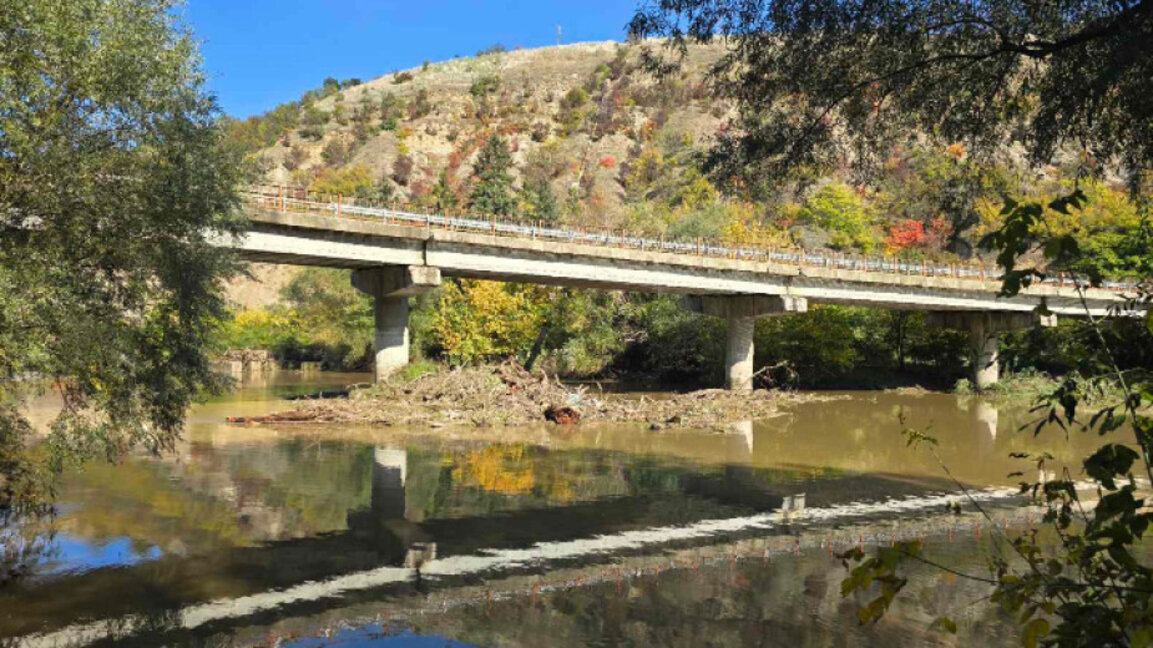 Yantra Nehri, Ruse’nin Dolna Studena köyü yakınlarında yatağına döndü