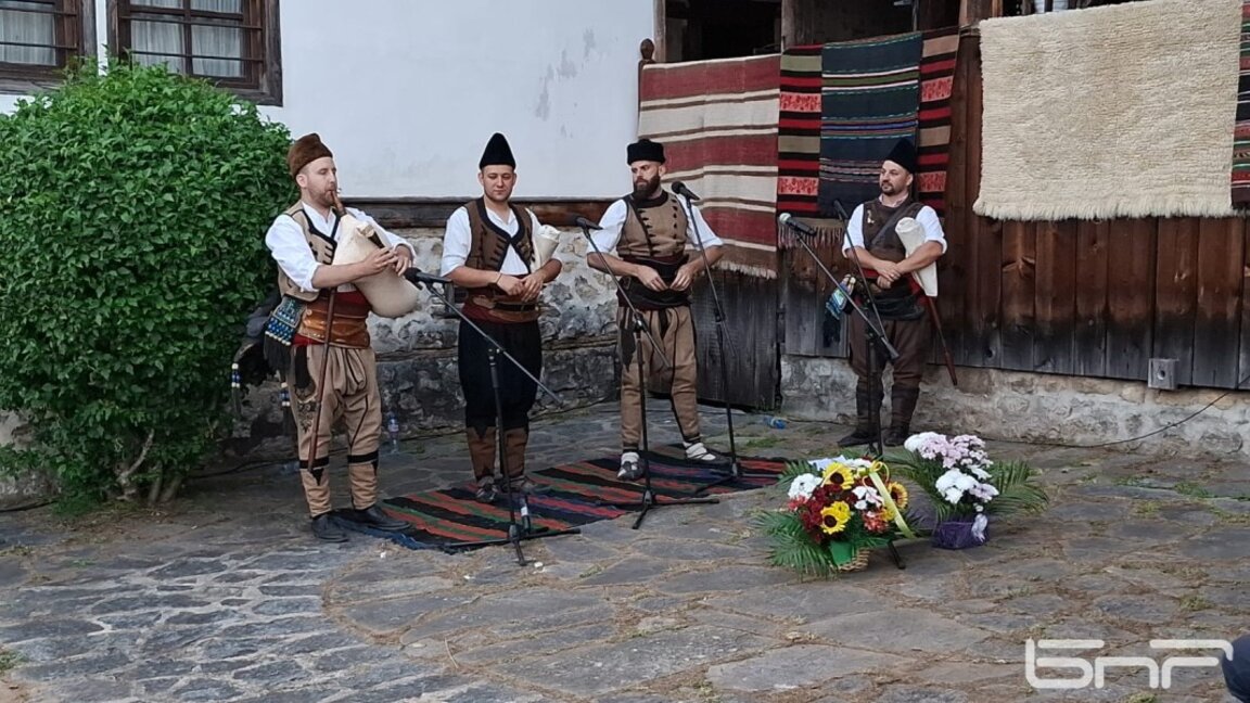 "Троица братя": Един концерт за Родопите, паметта и звука на автентичното