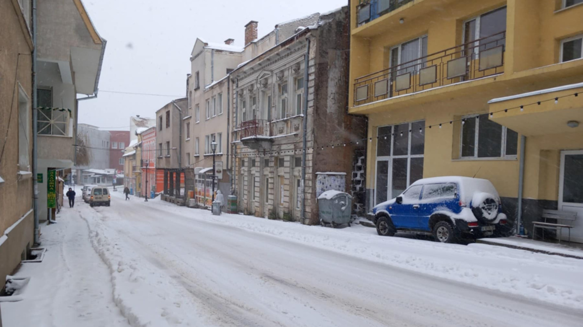 Обилен сняг в района на Белоградчик, пътищата навсякъде са проходими