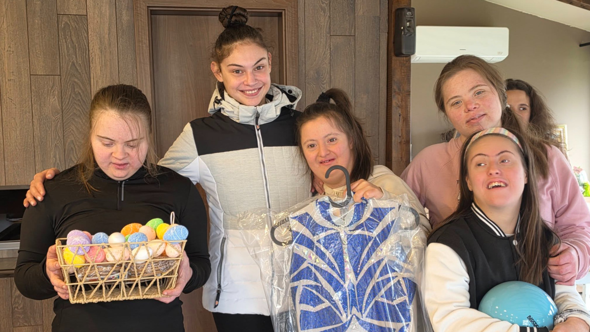 Ивон Бошкилова подари на гимнастичките от ФАФА екипировка и вдъхновение