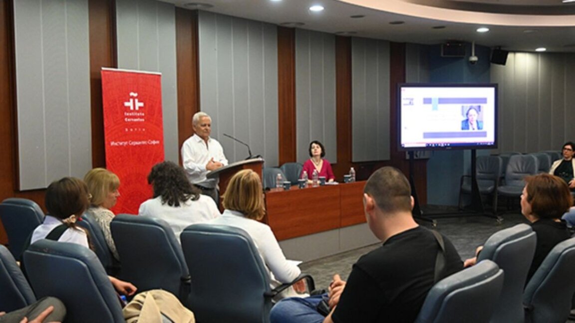 La Universidad de Sofía acoge una conferencia dedicada a la obra de Javier Marías
