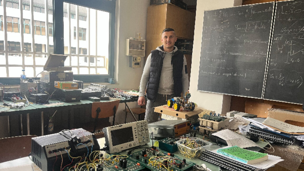 Екрем Хасан