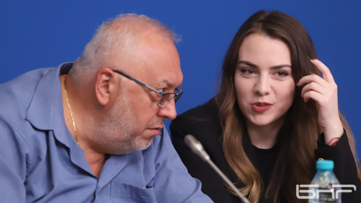 Нургюл Салимова с треньора си Живко Жеков.