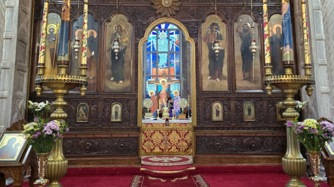 Архиерейски богослужения в катедралния храм в Бургас за Великден 