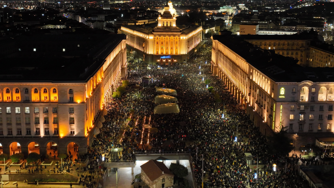 Weltmedien kommentieren die jüngsten Proteste in Bulgarien am 1. Dezember