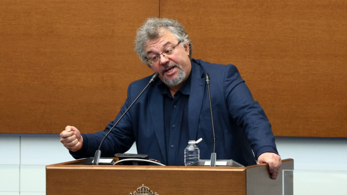 Манол Пейков