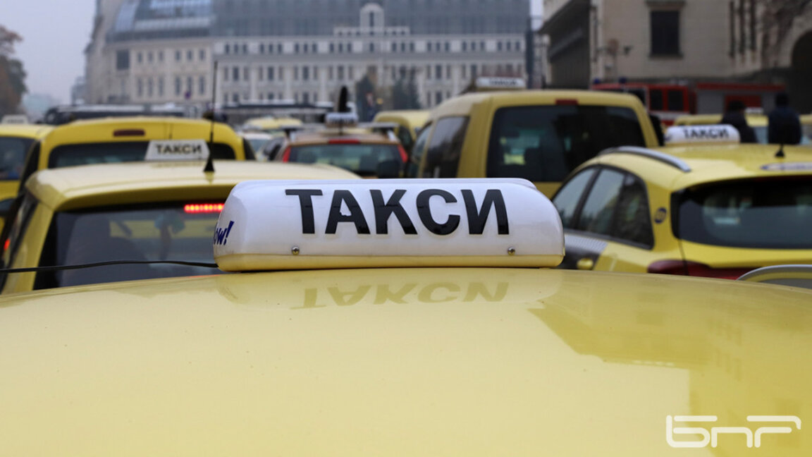 Нападения срещу водачи на такси да се третират както срещу лекари и полицаи
