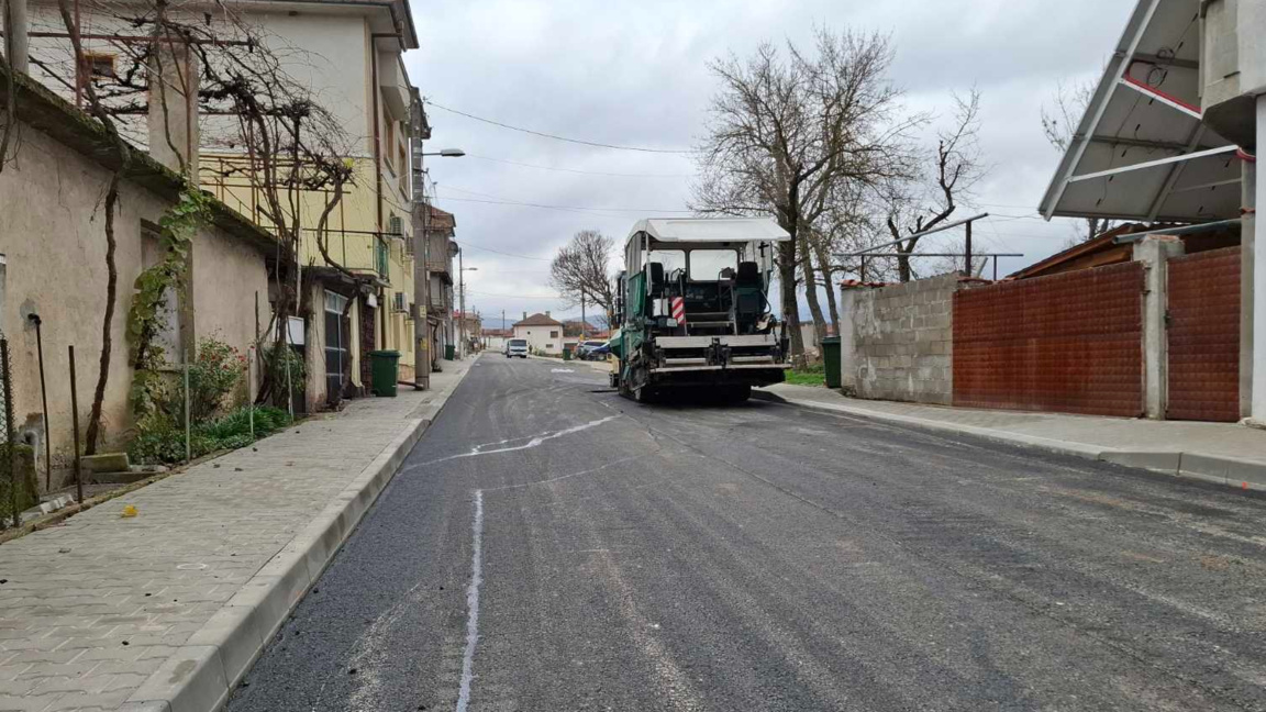 Три важни улици в Павел баня вече са ремонтирани