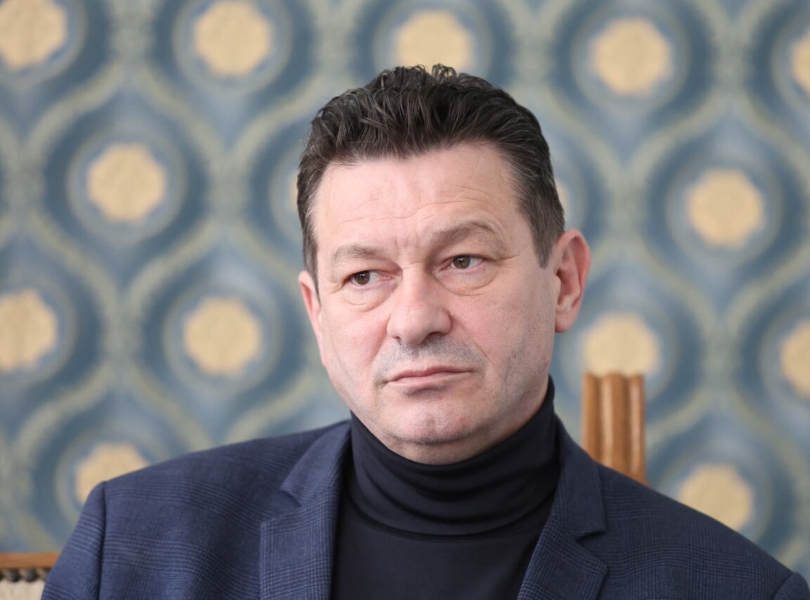 Николай Савов