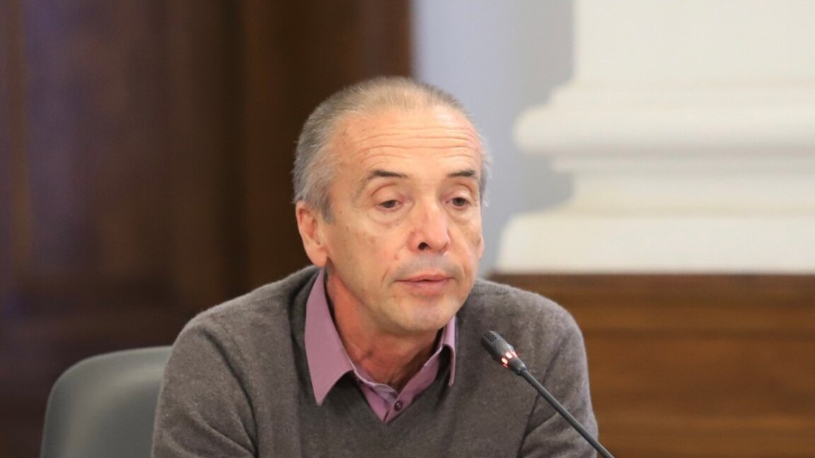 Доц. Атанас Мангъров