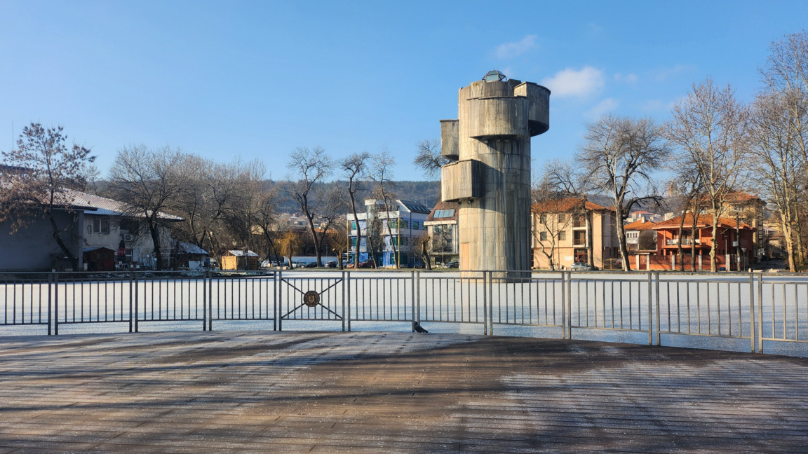 Замръзна езерото в центъра на Монтана