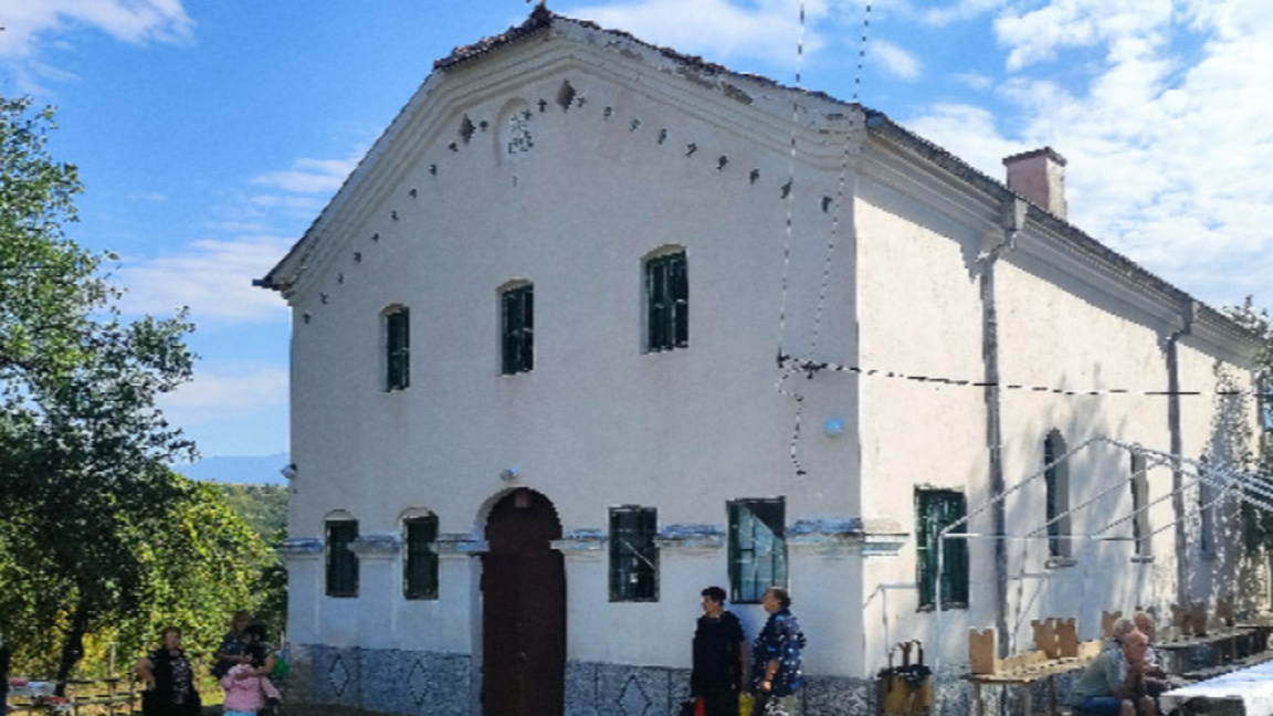 Търсят средства за ремонт на покрива на 100-годишната църква в село Дъбрава 