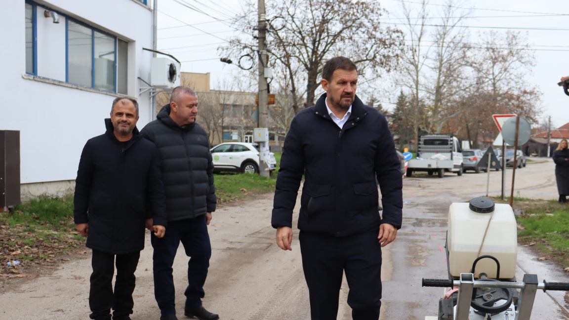 Начало на подмяната на водопровода в кв."Болярово" в Хасково
