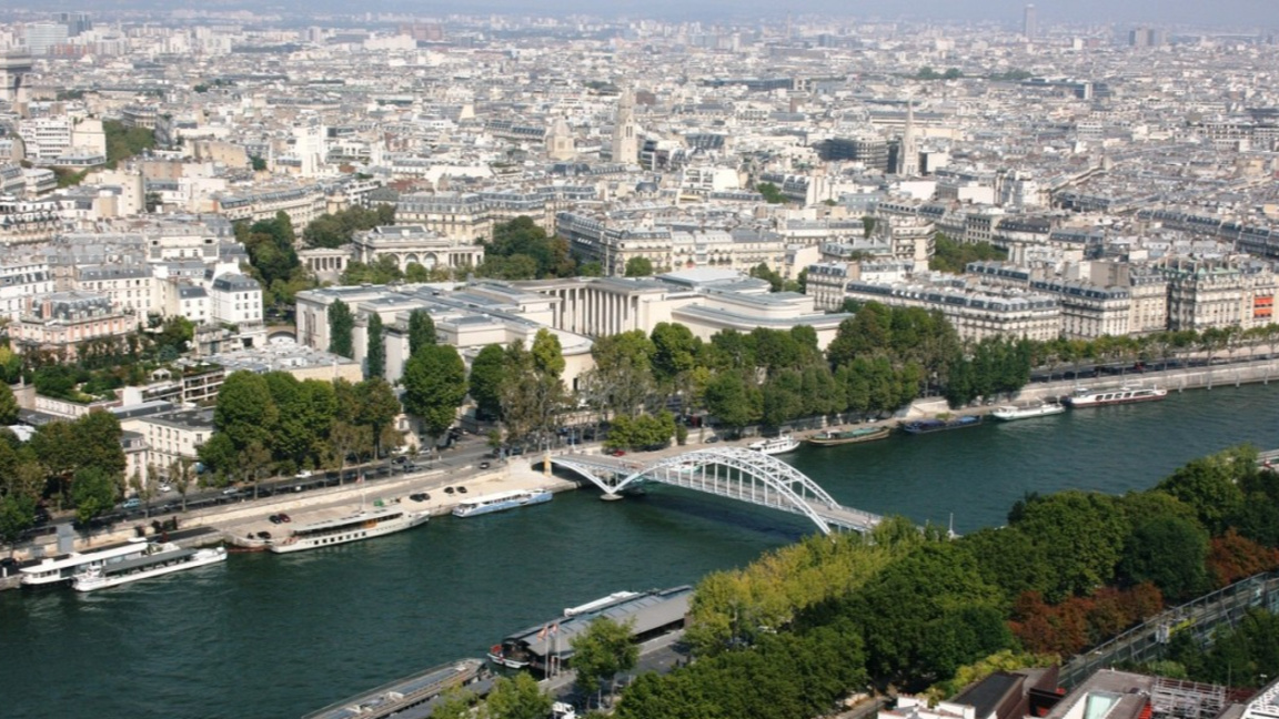 Река Сена в Париж