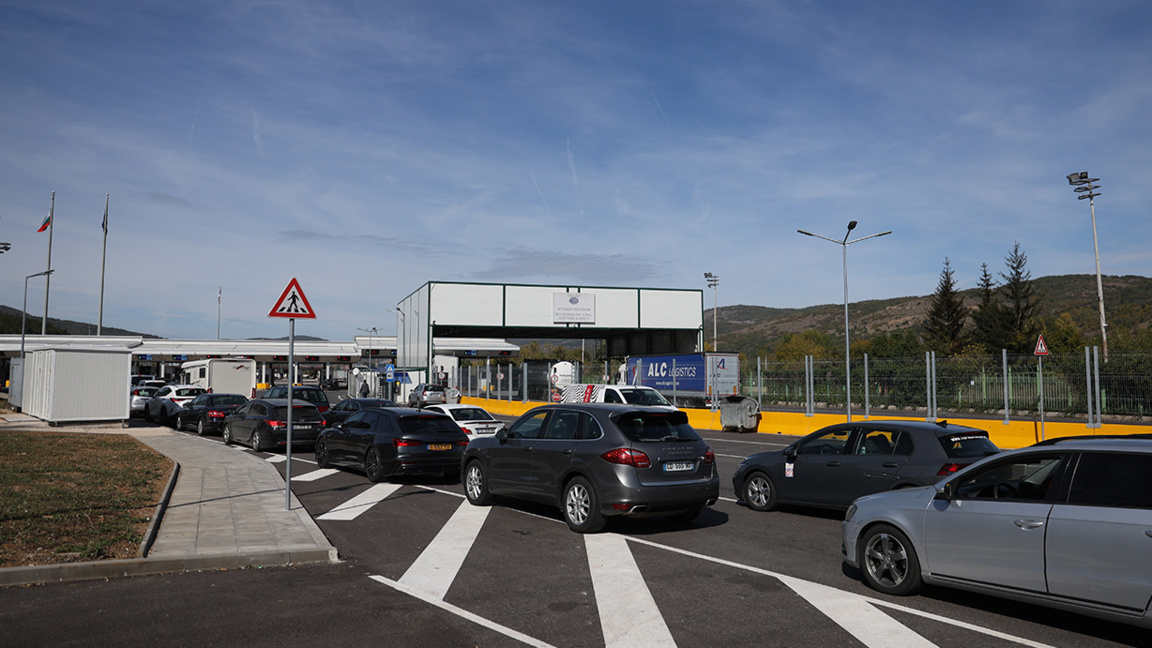 Seasonal heavy traffic of passenger vehicles arriving from Europe has begun