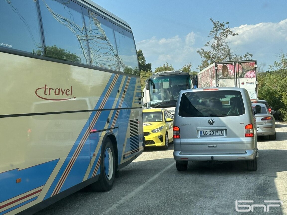 Пожарите в Гърция затвориха магистралата от Солун за Кулата