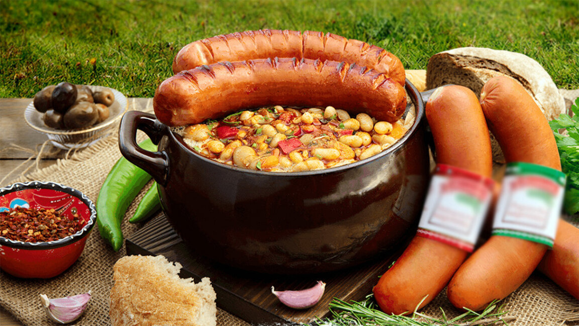 Beans, sausages and folk tunes: A colourful feast in the village of Zhitnitsa