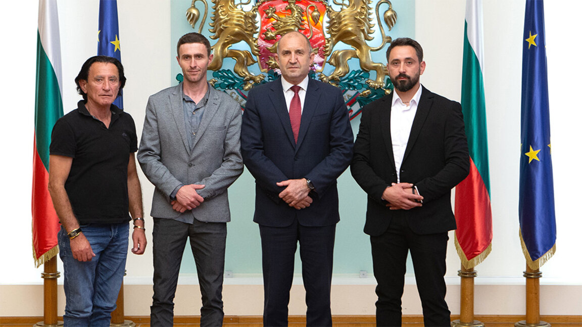 Presidenti u takua me përfaqësues të bullgarëve në Kosovë