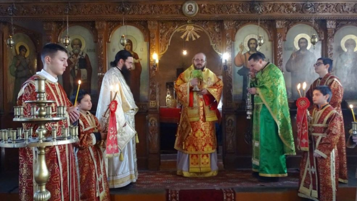 Благотворителен базар за възстановяването на църквата "Свети Атанасий"