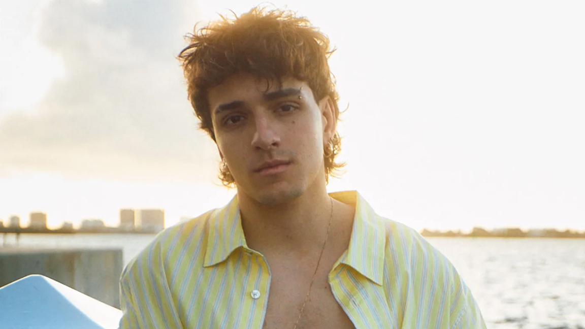 Emil Rusev blends his Bulgarian and Colombian worlds in music