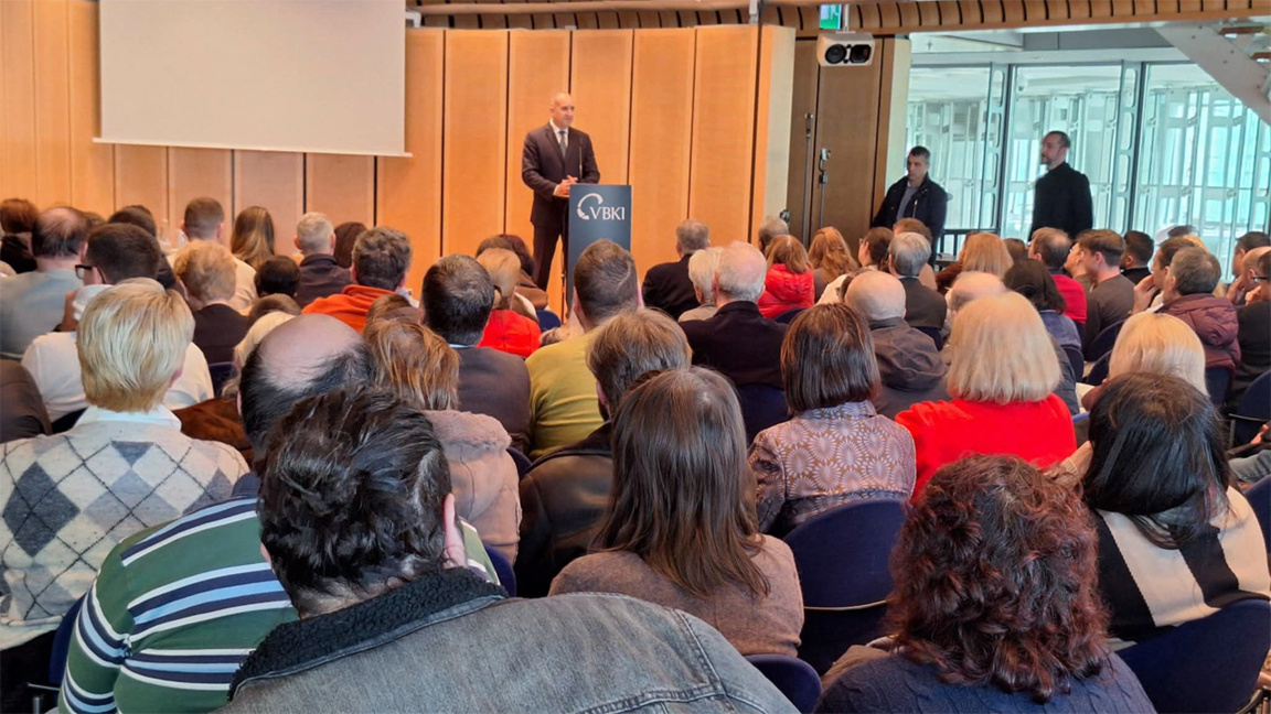  Rumen Radev inició su campaña electoral en Berlín 