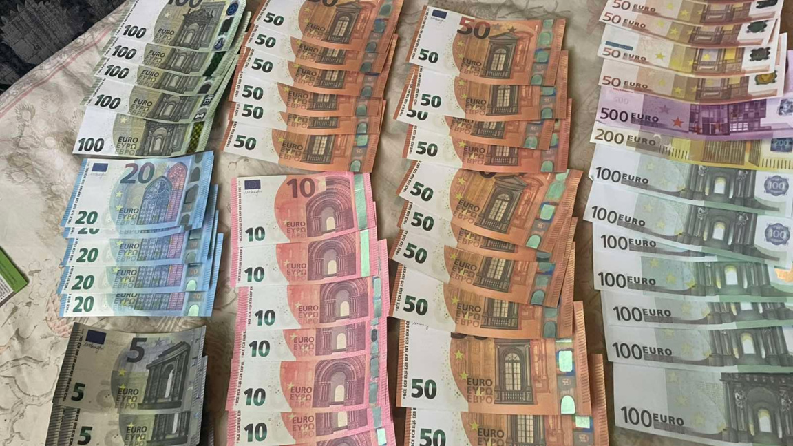 Шуменец печата фалшиви евро в таванска стая