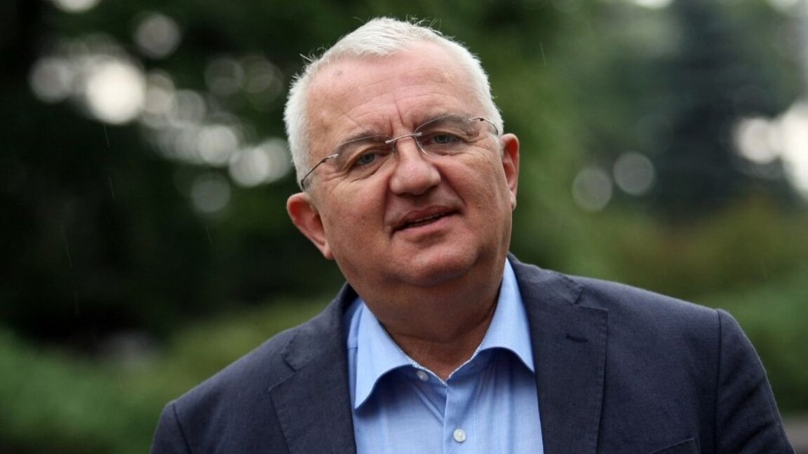 Проф. Драганов: Над 100 000 българи ще пътуват в чужбина за празниците