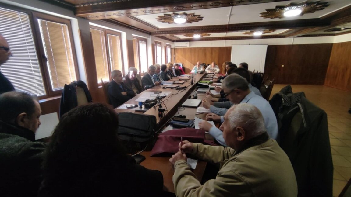 Масово недоволство срещу спирането на влакове в Северна България