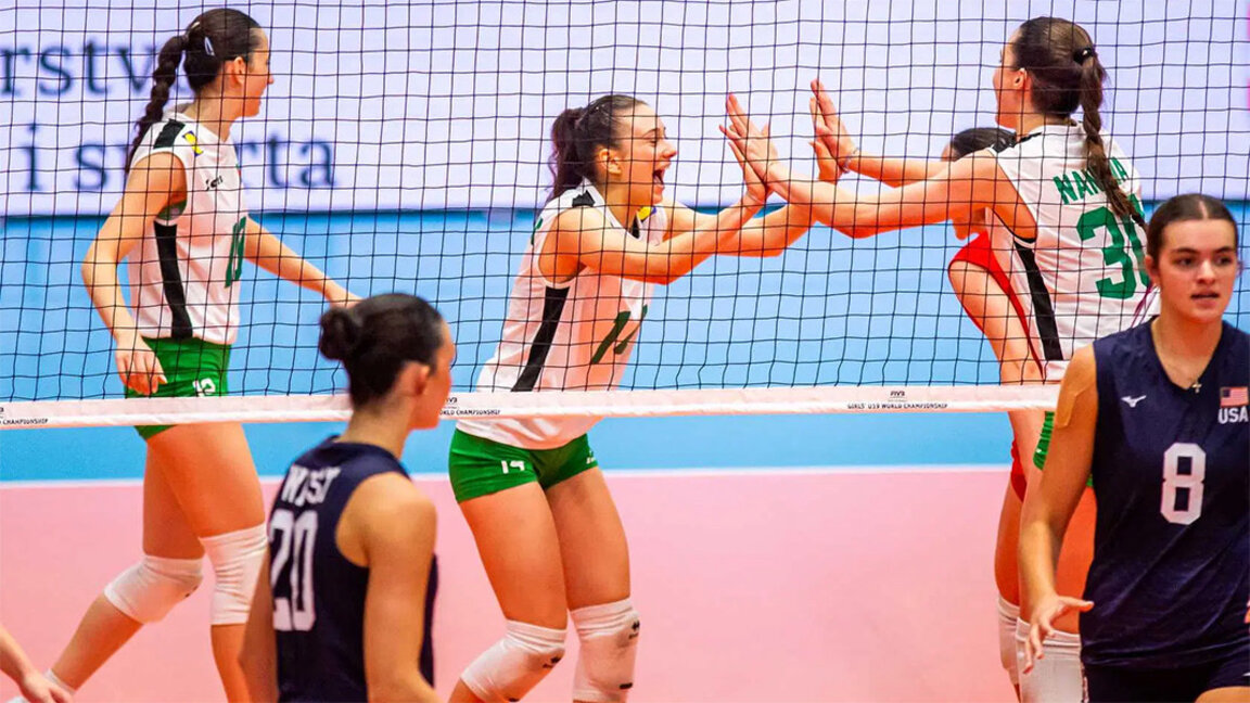Las jugadoras búlgaras de voleibol de sub-19 derrotan a las campeonas del mundo de EEUU