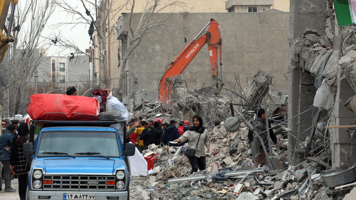 Силни експлозии в Техеран