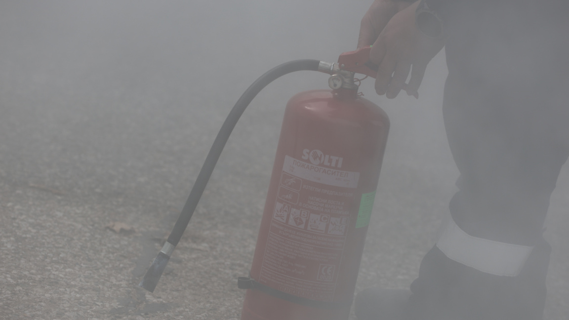 Един човек е загинал при пожар през денонощието