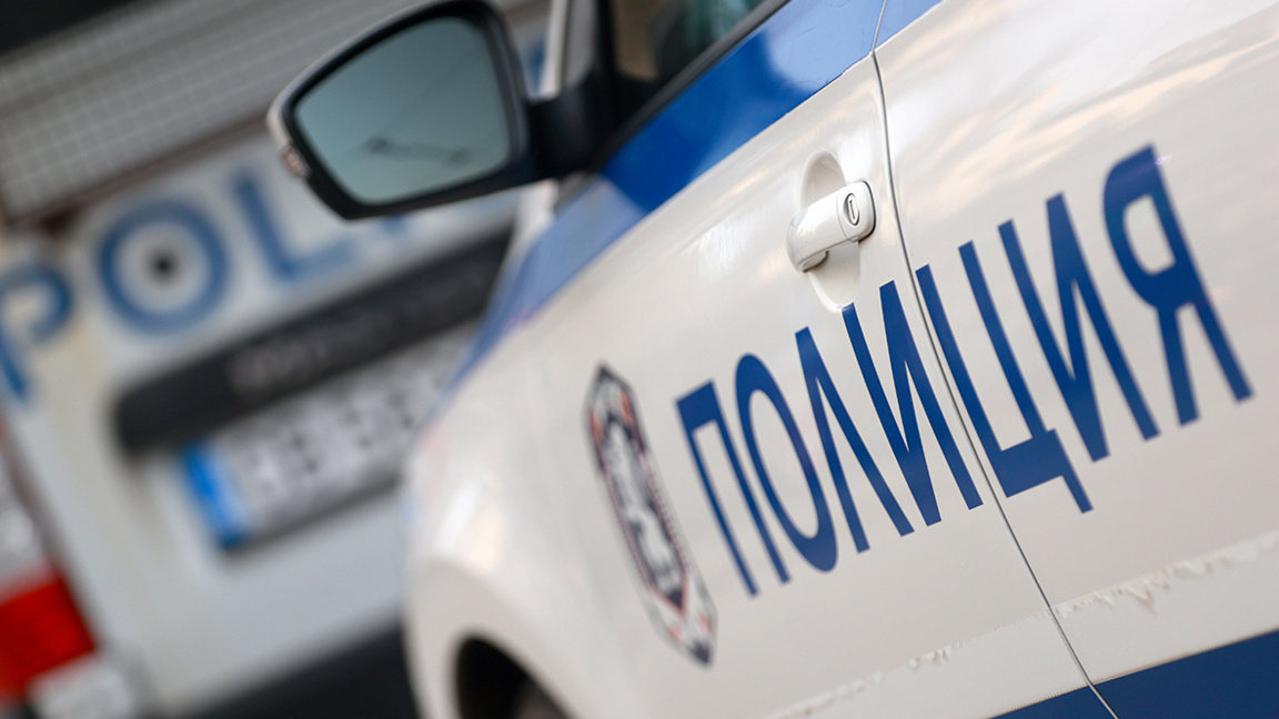 полиция полицейски автомобил тел. 112