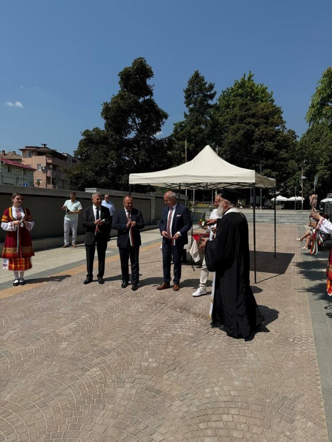 България няма да загуби средства за саниране на блоковете по ПВУ