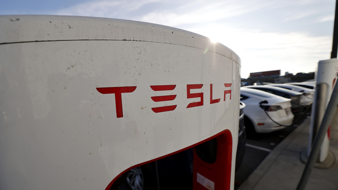 Нидерландия разрешава автономното управл...