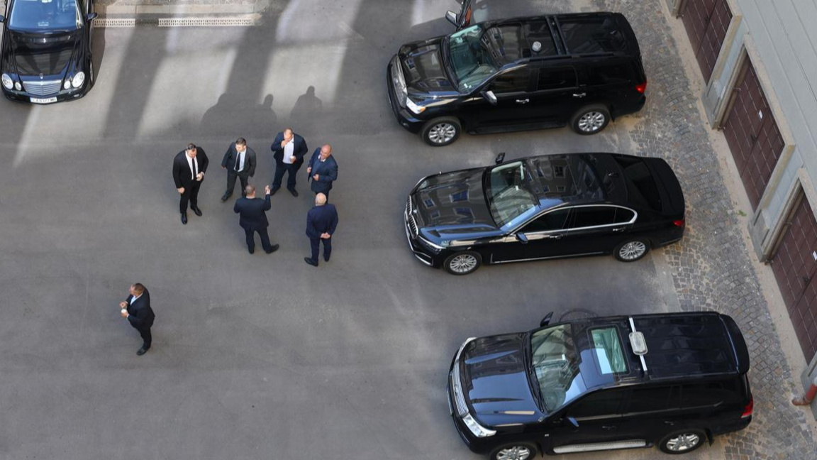 Охраната на Делян Пеевски от НСО за 10 месеца е струвала над 226 000 лв.