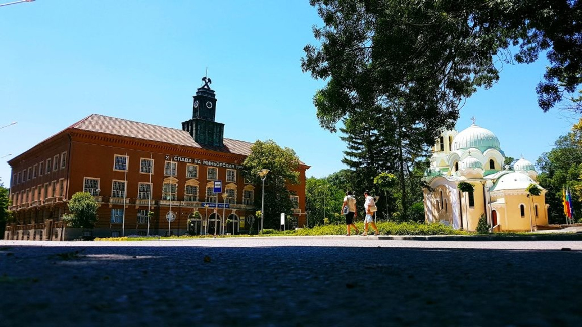 "Турнир на младите физици" в Перник