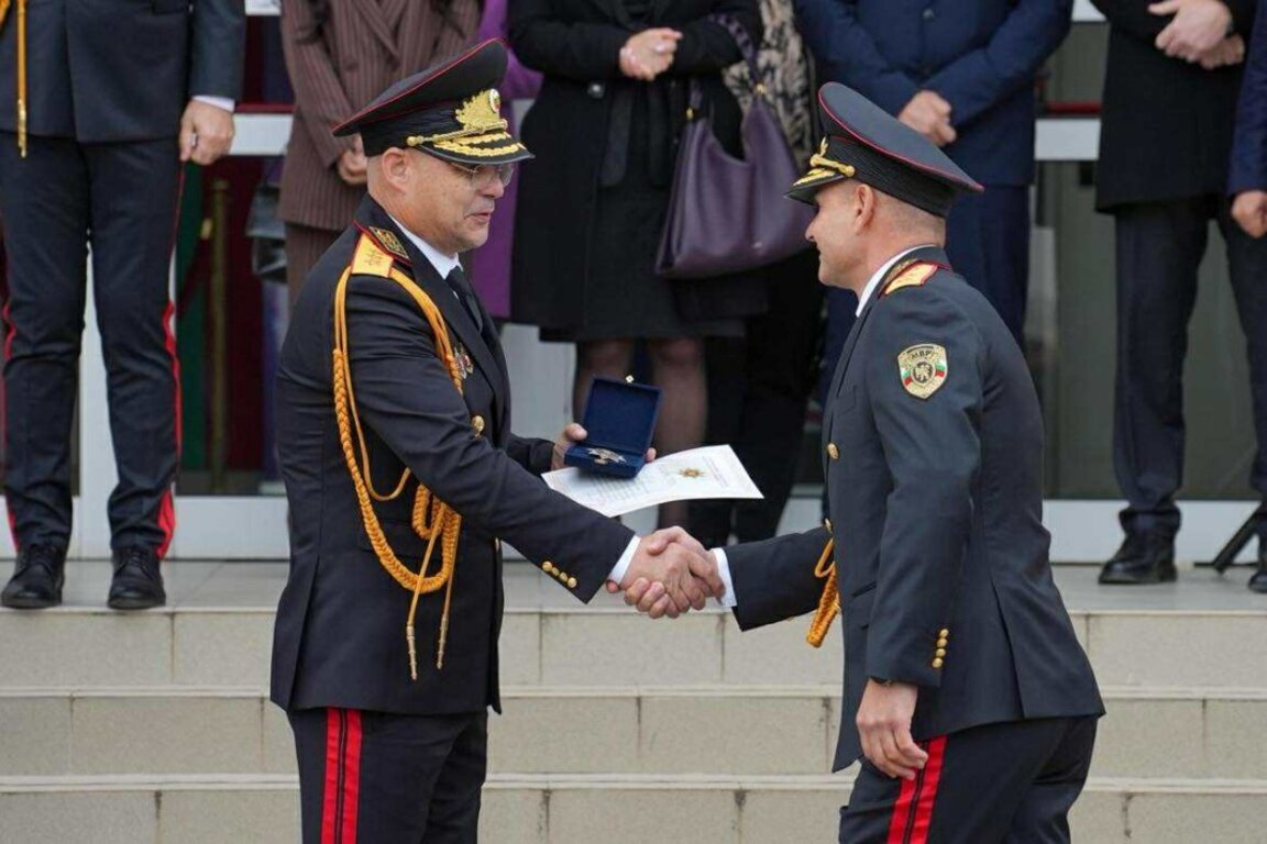 Почетен медал за шефа на ОДМВР - Шумен