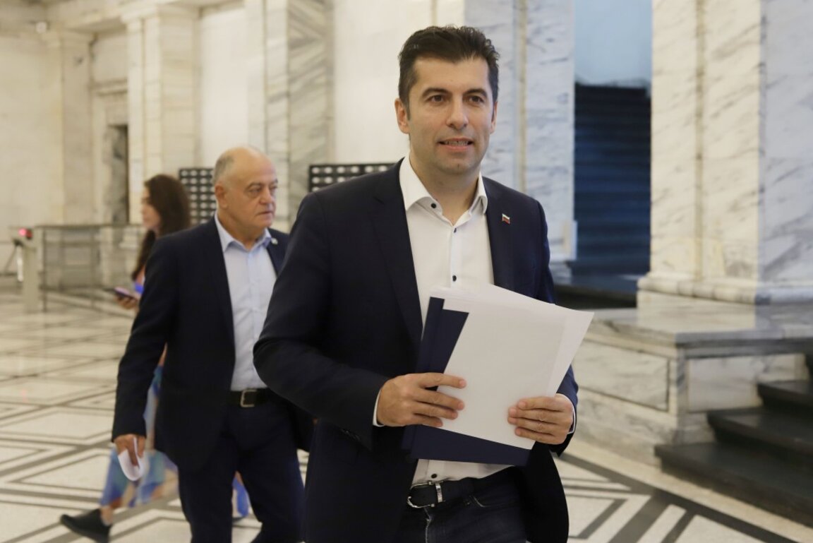 Το ΣτΑ-ΔΒ υπέβαλε προτάσεις για μεταρρυθμίσεις στις υπηρεσίες, το GERB δεν θα τις υποστηρίξει