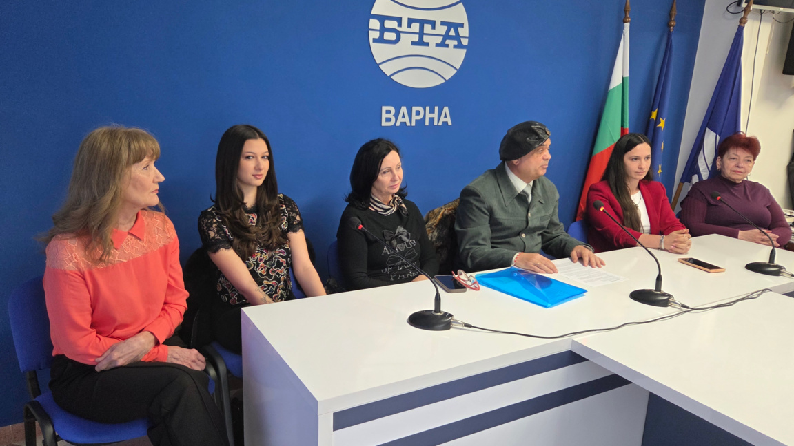 Учредиха Клуб на сериозните художници във Варна 