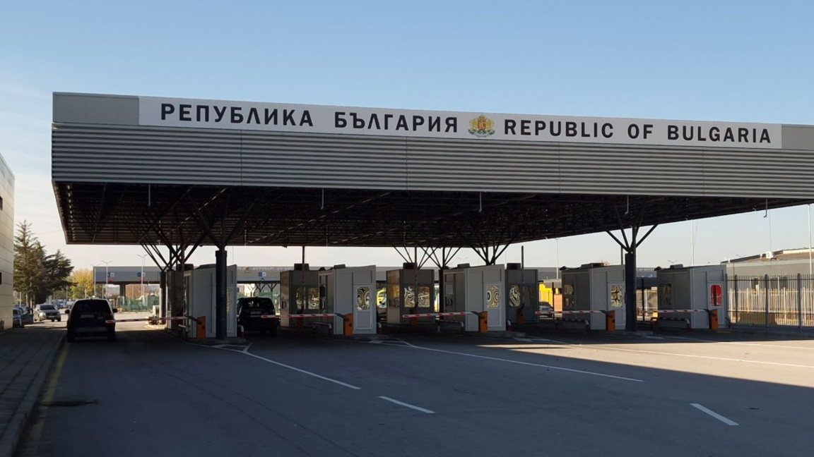 Traffic is normal at all border crossings