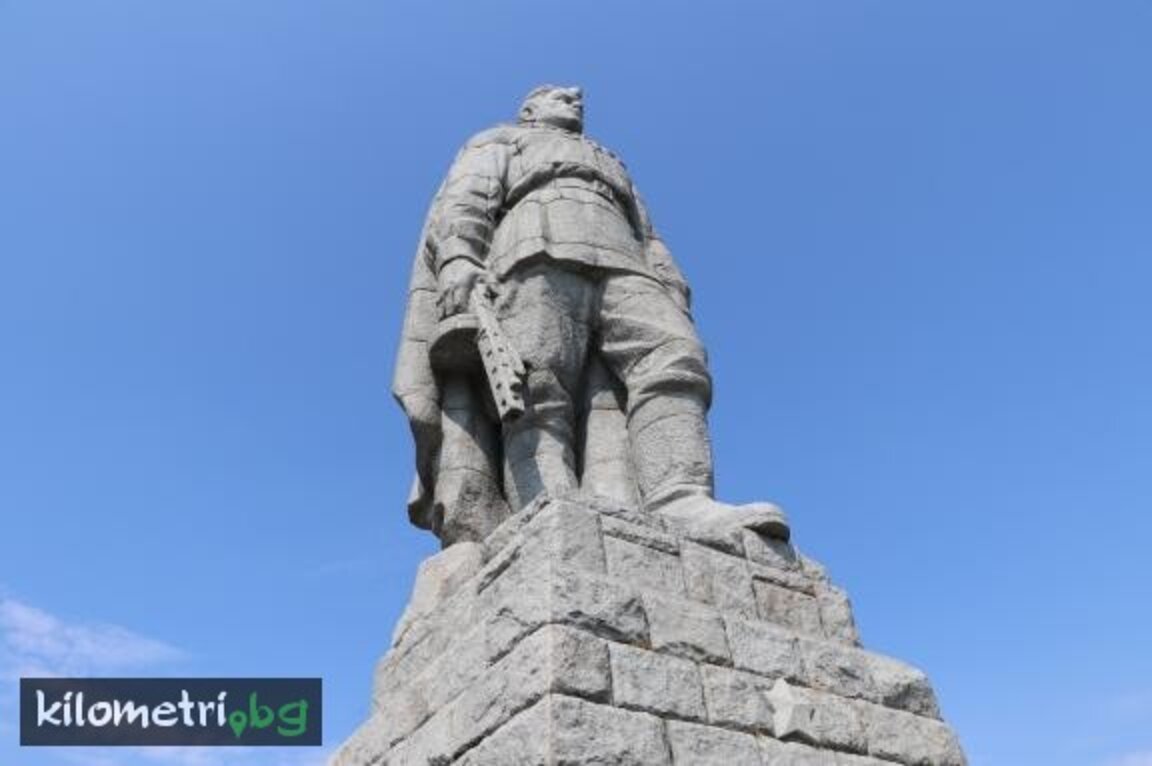 Русия отнесе казуса с "Альоша" до ЮНЕСКО