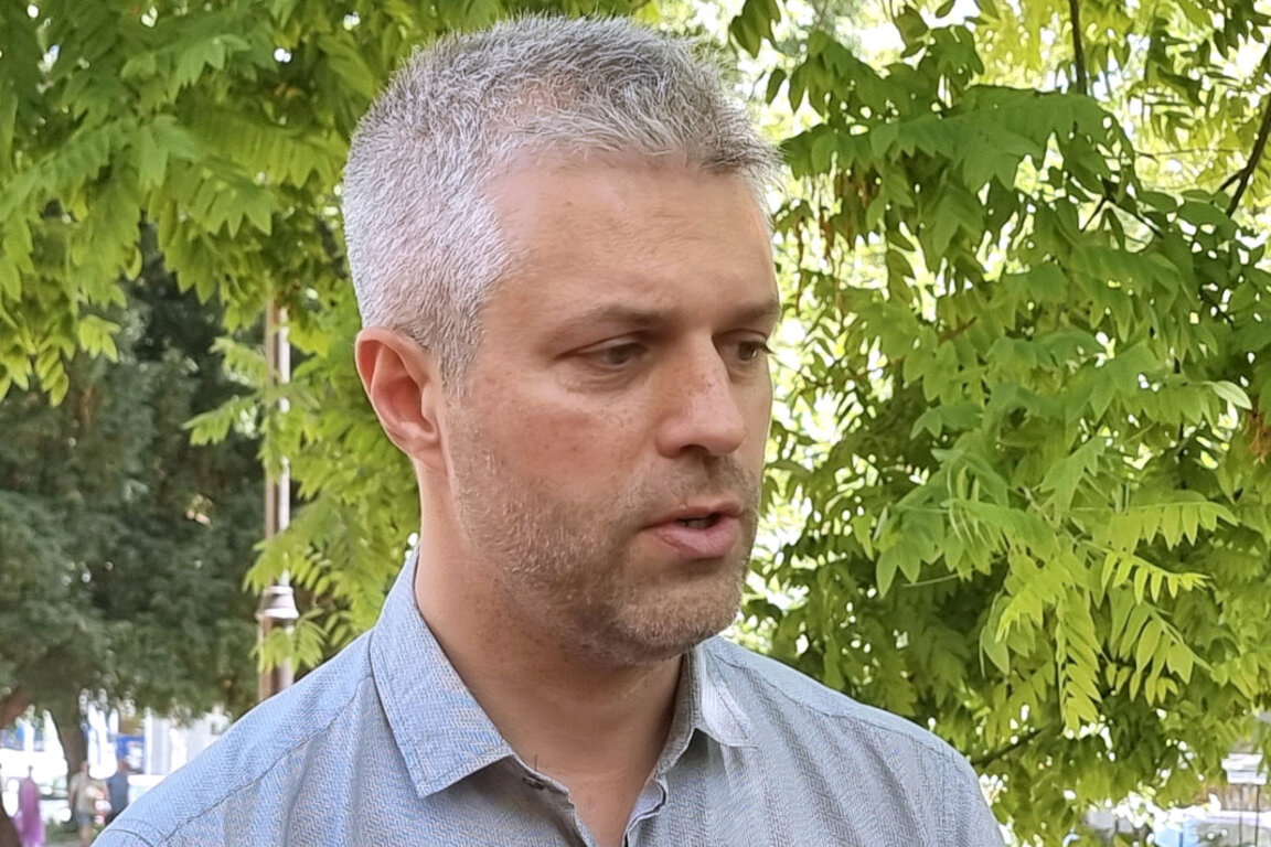 Съпругата на задържания варненски кмет: Показно го задържаха… Благо е смел!