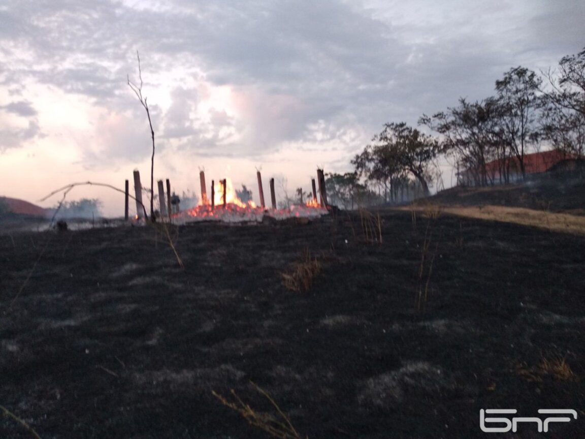 Cod roșu de pericol extrem de incendiu emis pentru 11 districte din Bulgaria